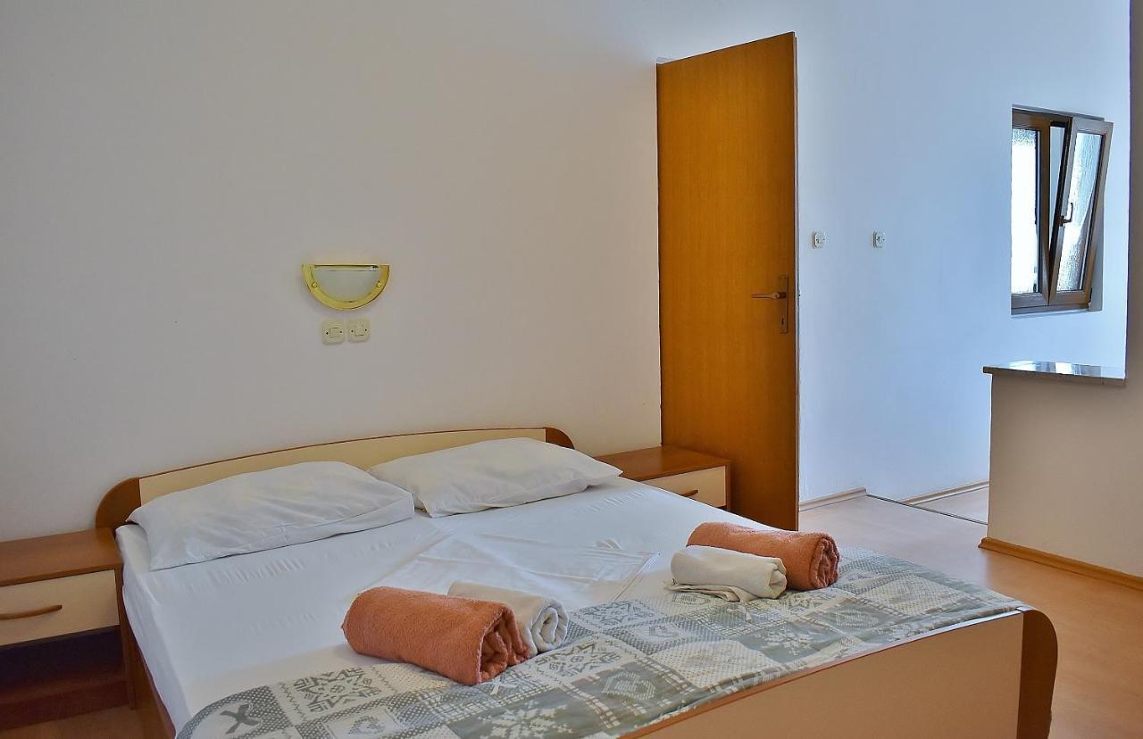 Apartament Banjol Екстериор снимка