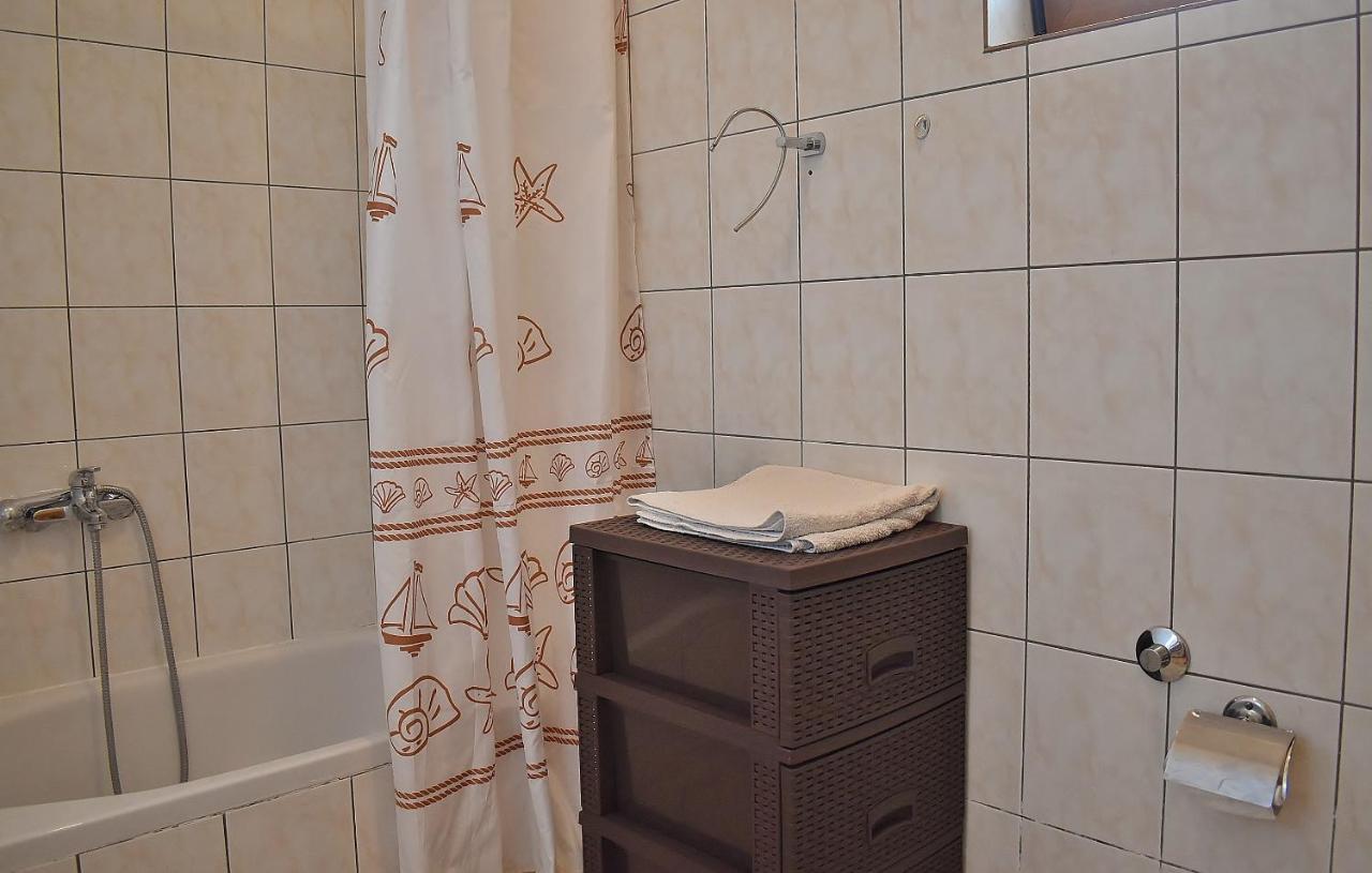 Apartament Apartment Banjol Екстериор снимка