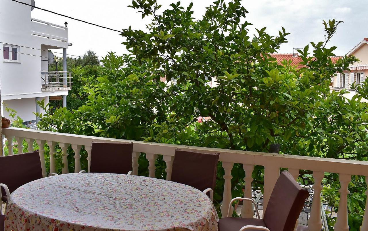 Apartament Banjol Екстериор снимка