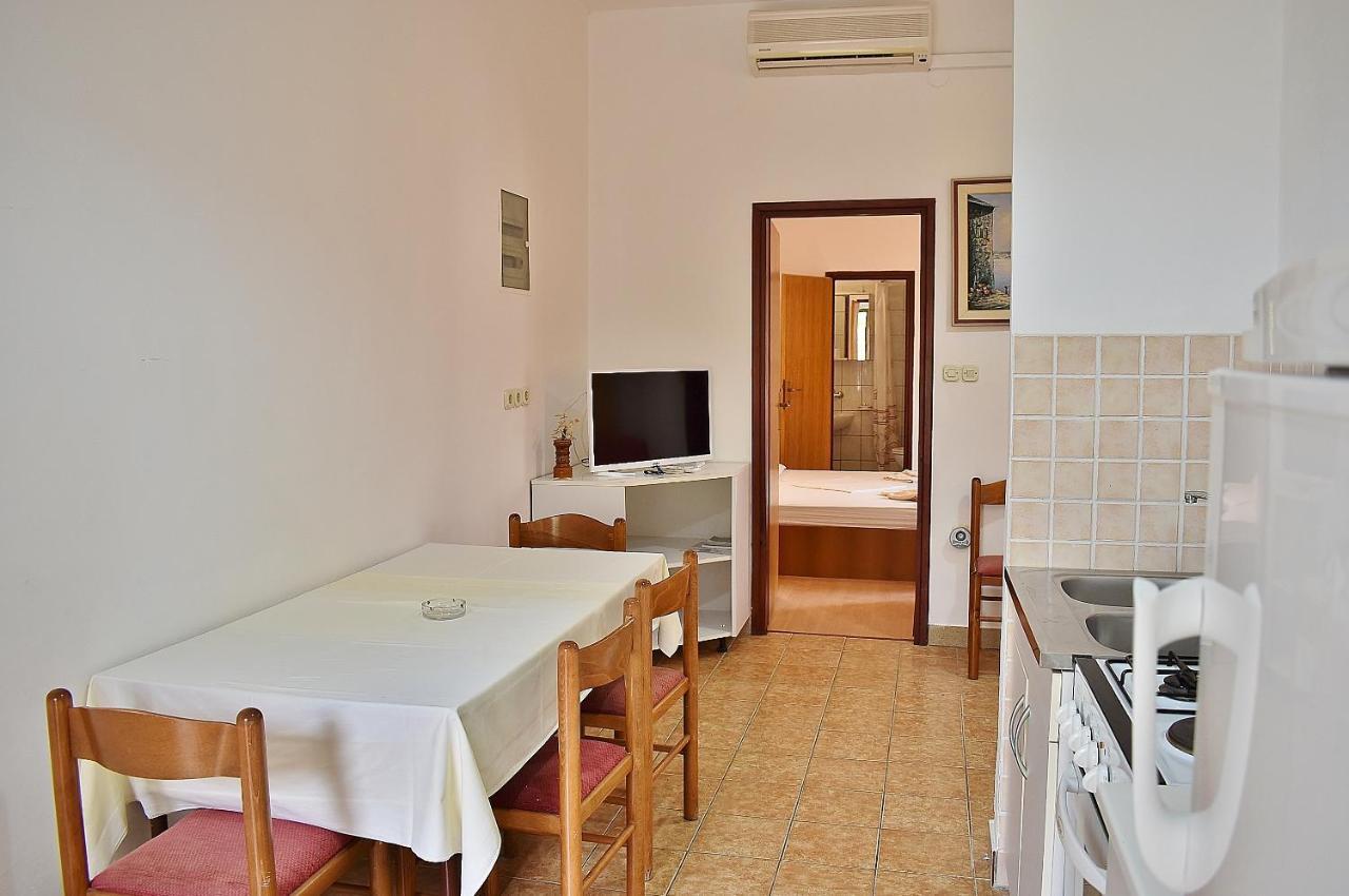 Apartament Banjol Екстериор снимка