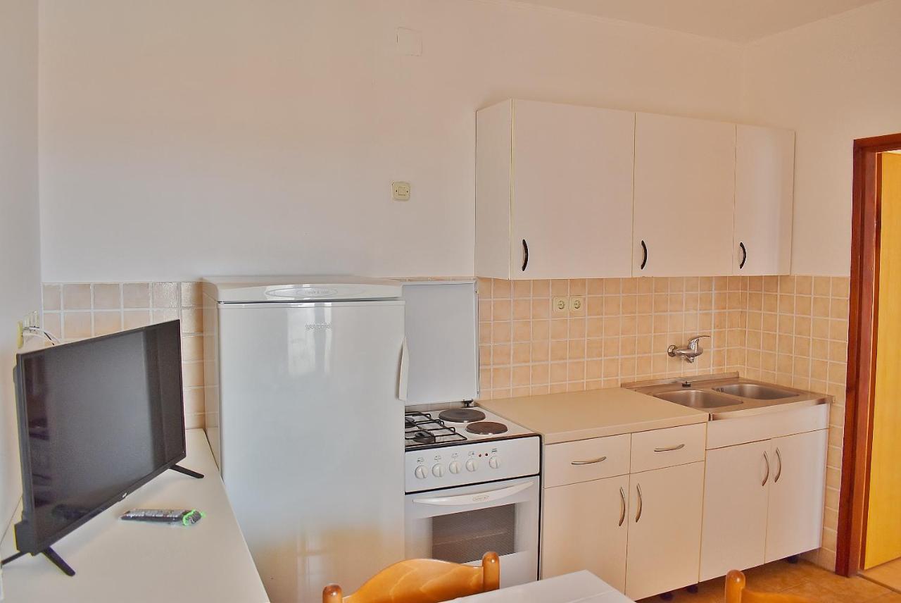 Apartament Apartment Banjol Екстериор снимка