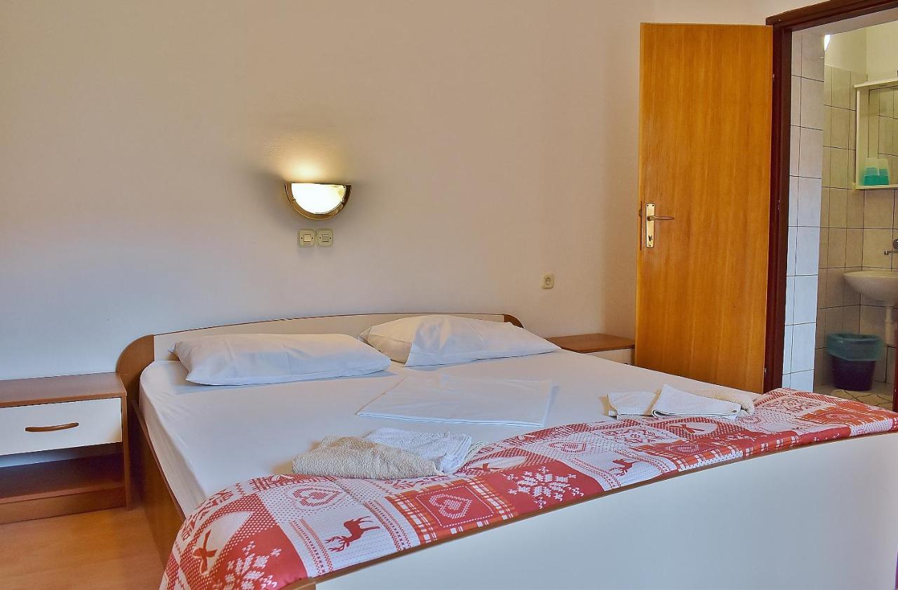 Apartament Banjol Екстериор снимка